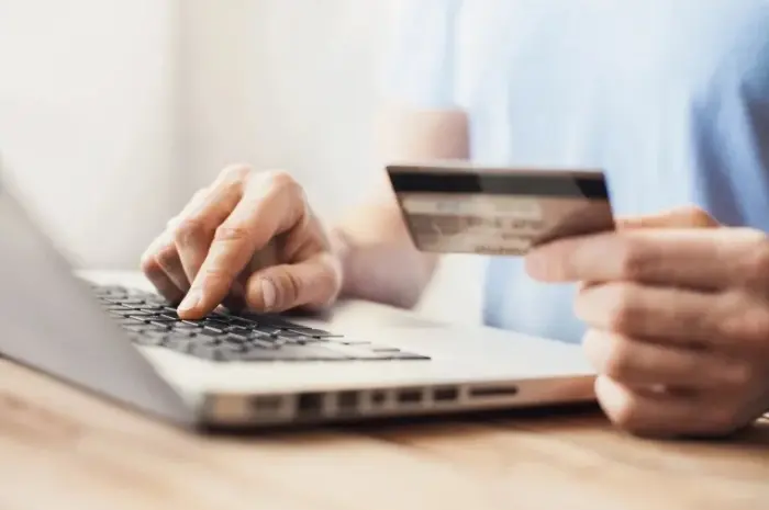 Using Bad Credit Cards to Help Restore Your Credit